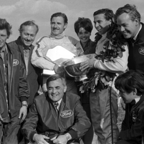 Watkins Glen  : l'équipe victorieuse autour de Ken Duckwort